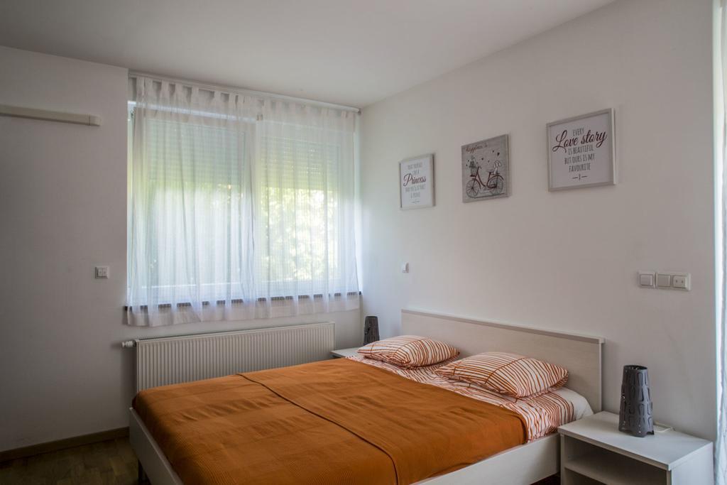 Lakeside Jarun Apartment Zagreb Room photo